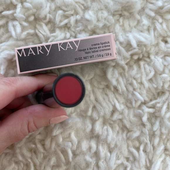 NIB Mary Kay Really Red lipstick (discontinued) - Picture 2 of 4